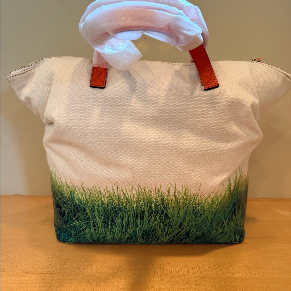 new kate spade Canvas Tote in White with Coral Handles and Green Grass Print - Picture 3 of 3